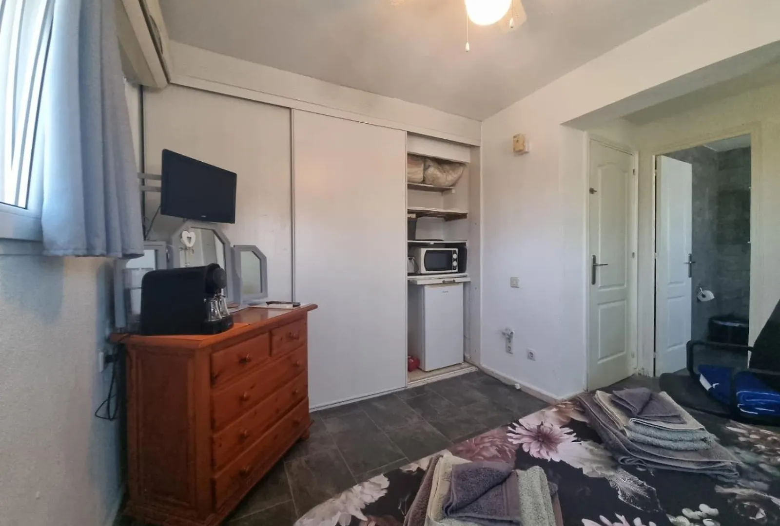 Apartment Private Room Ensuite With Balcony Chiclana de la Frontera Spain